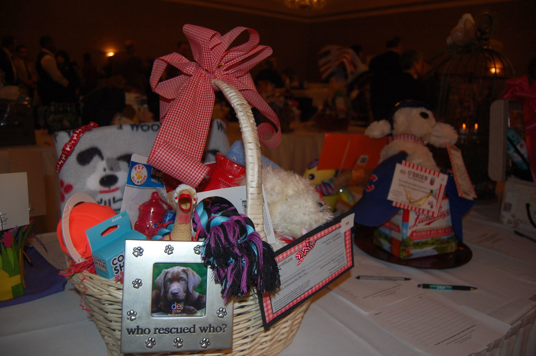 Auction basket